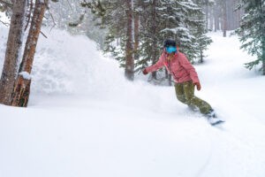 Top Women's Snowboards for 23/24.