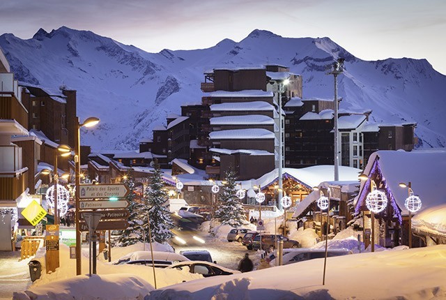 FR village Alpe d'Huez.